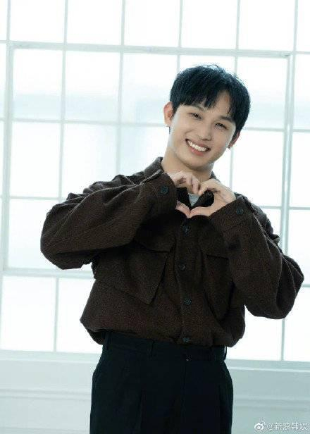 韩男团BTOB成员任炫植，图片来自社交平台