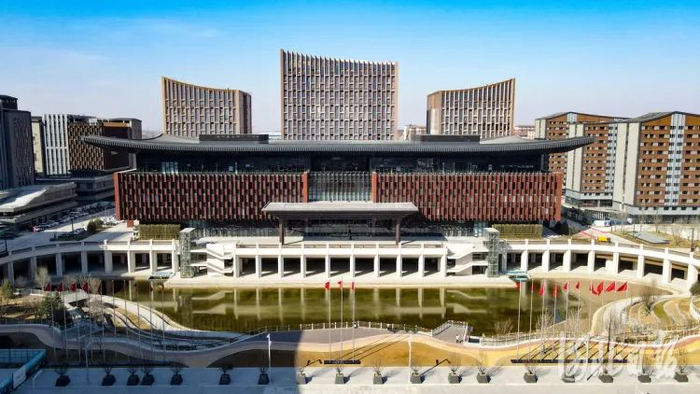 2022年3月7日拍摄的雄安商服会展中心。河北日报记者赵海江摄