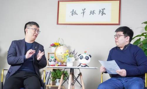 　　刘磊律师接受环球网采访
