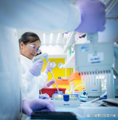 阿斯利康中国的科研人员，图片源自阿斯利康官网。