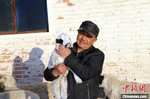 图为苏德毕力格。　宝勒尔　摄