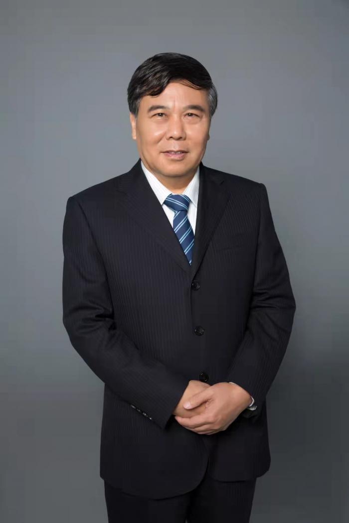 （中国教育发展战略学会副会长兼人才发展专业委员会理事长、教育部原科技发展中心主任李志民 受访者供图）