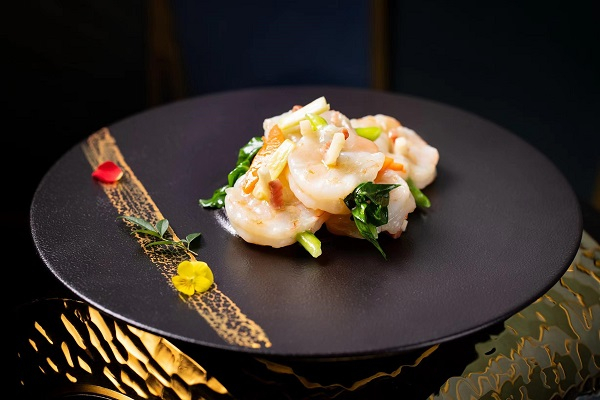 “淳”的“玉簪明虾球”因似古代女性所用的发簪而得名