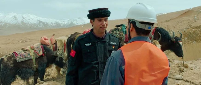 ▲电影《花儿为什么这样红》剧照。　天山电影制片厂供图