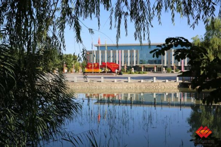 图为双马矿矿区一隅