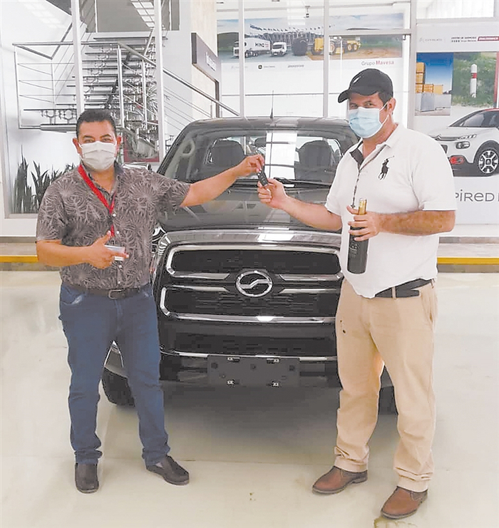                     国外客户购买中兴皮卡。 许楠 供图