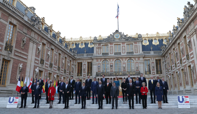 ▲欧盟领导人非正式峰会于3月10至11日在法国巴黎近郊的凡尔赛宫举行。图/新华社