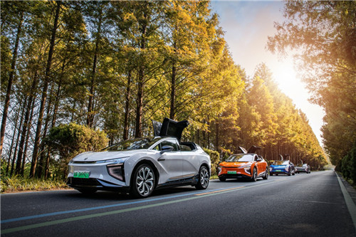 2022年2月，高合HiPhi X蝉联50万以上豪华纯电月度销量冠军