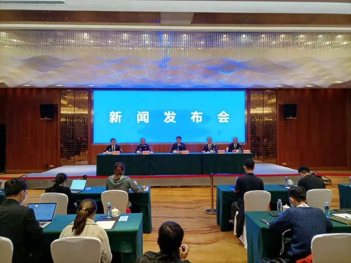 这是国家应急处置指挥部在广西梧州举行的新闻发布会现场（3月22日摄，手机照片）。新华社记者 梁舜 摄