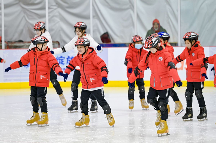 安踏公益运动营