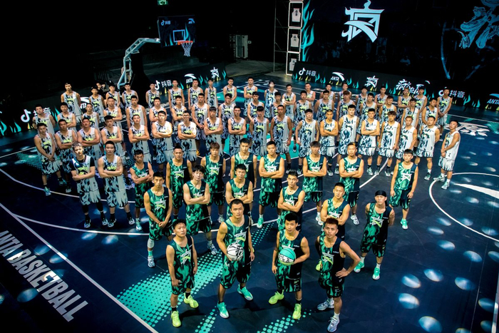 安踏篮球要疯IP