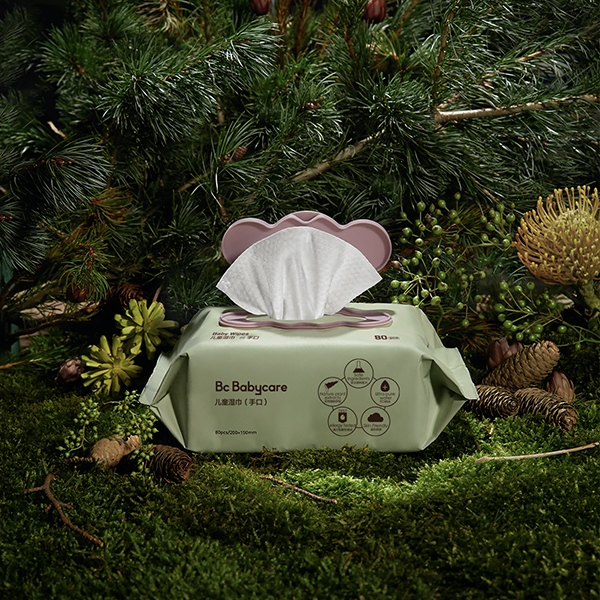 　　图片说明：Babycare的明星产品-紫盖湿巾