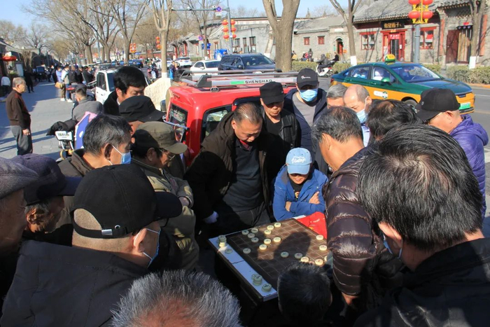 在方家胡同东口形成多年的棋局 © 高一丁