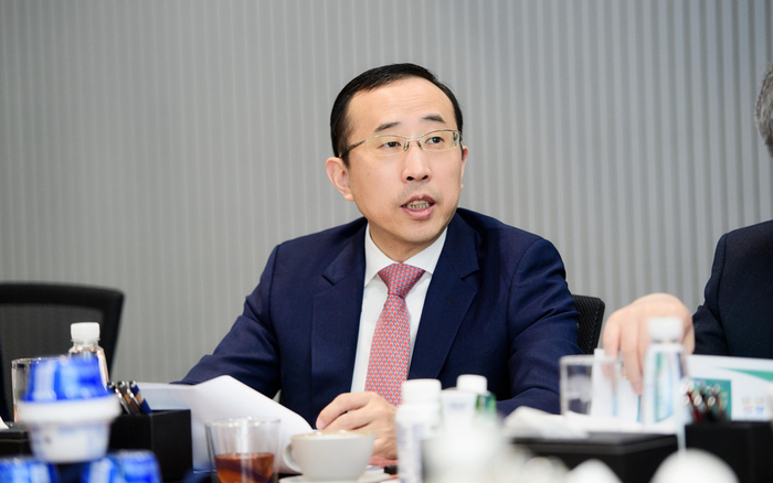 蒙牛总裁卢敏放。