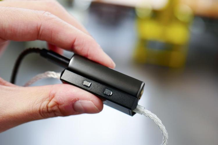 HDV相比MHD来讲，少了音量调节，对大众用户是好事儿 品玩lzh拍摄