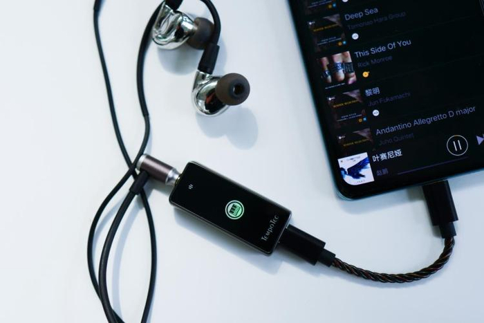 播放PCM文件格式的音乐会绿色显示 品玩lzh拍摄