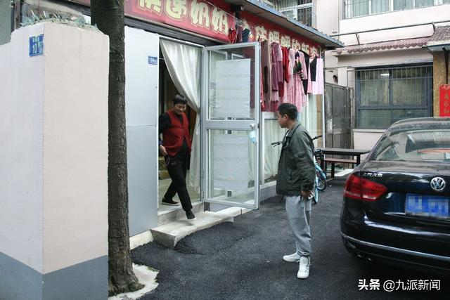 袁祥珍在自家快递站点。九派新闻记者马骁 摄