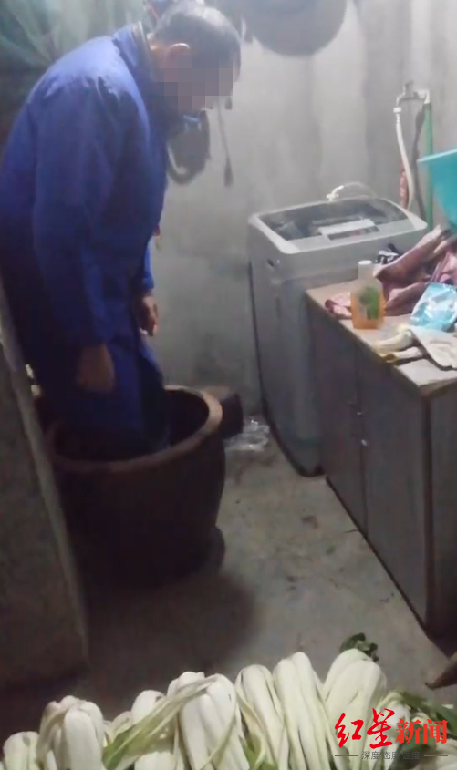 ↑余女士提供给记者的视频截图