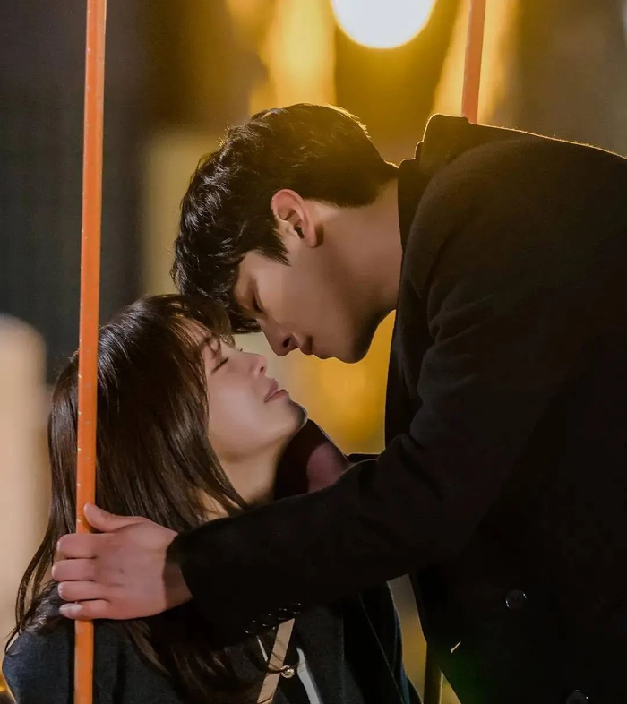 《社内相亲》剧照