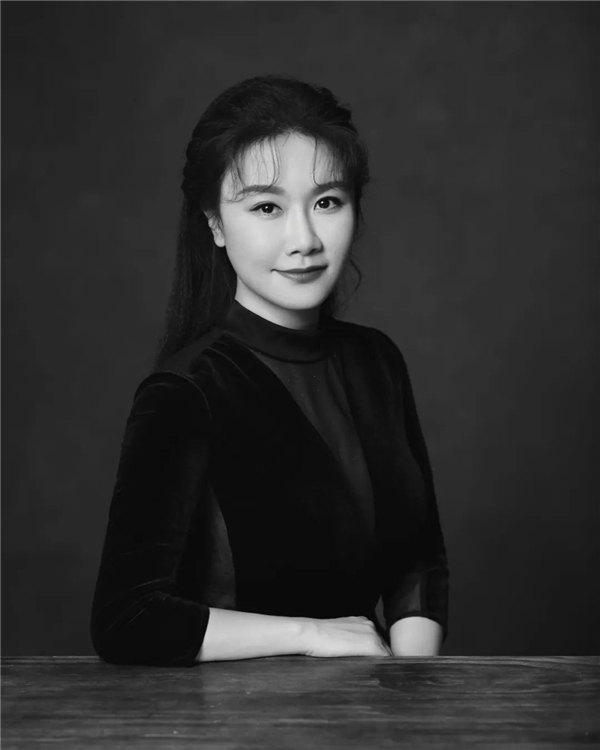 　　绝对人气2022【她光芒】嘉宾:郝萌