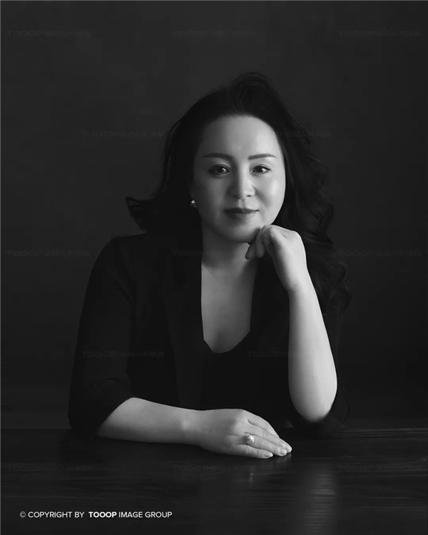 　　绝对人气2022【她光芒】嘉宾:涂永红