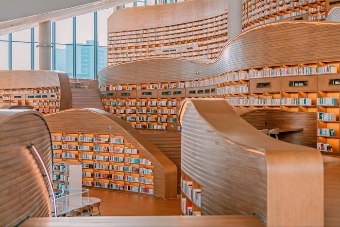 ▲ 天府人文艺术图书馆书山