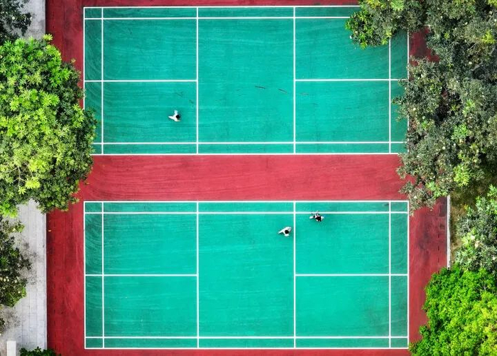 清城区江湾公园，市民在游玩。清远日报记者 江元威 摄