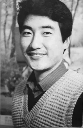 ·青葱岁月的翟志刚。