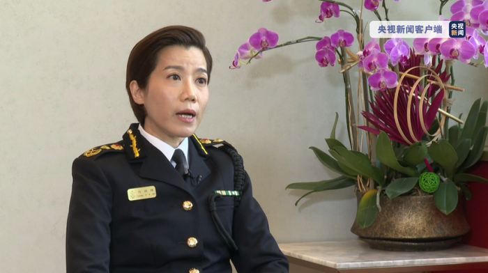 △香港特区政府海关关长何珮珊