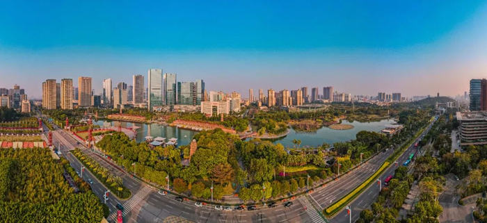 现代化活力新南海正吸纳五湖四海的人员聚集于此。图/宋兹檀