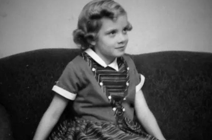 甘迪丝生前照片｜图片来自网络