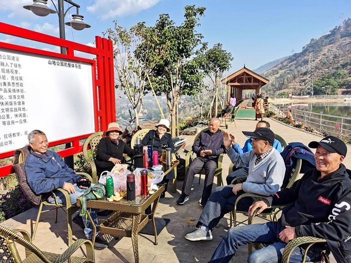 今年1月拍摄的贤家村康养老人 程立攀摄影