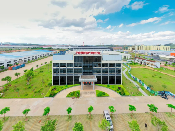 华南再制造产业示范基地（图片由梧州循环经济产业园区提供）