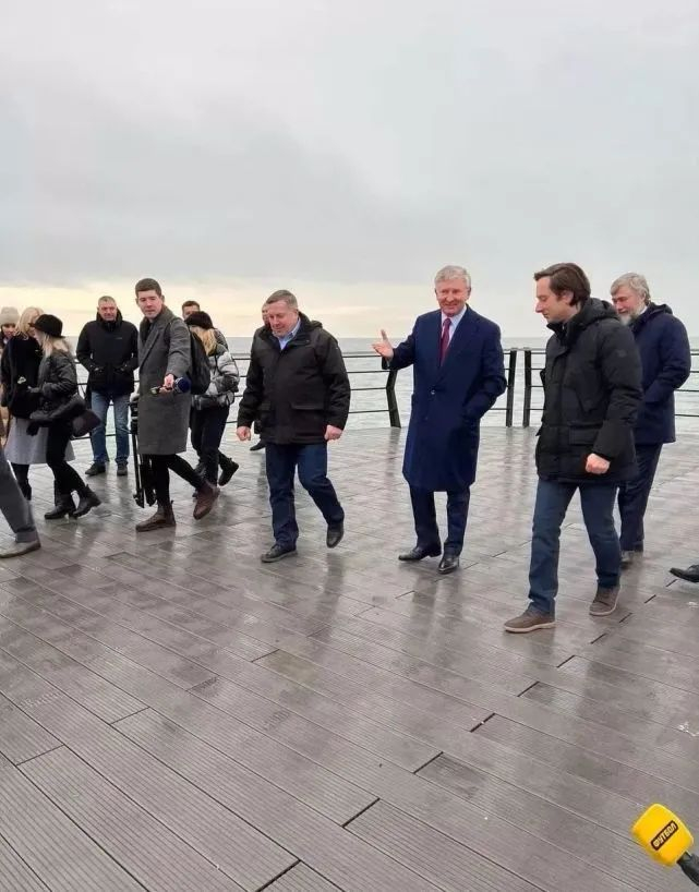  ·&nbsp;阿克梅托夫的考察照片。