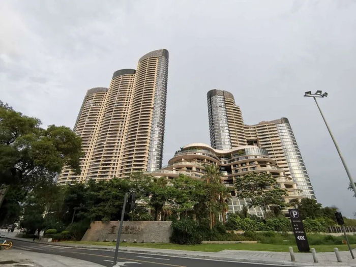 　　图为天誉半岛项目，摄自说财猫