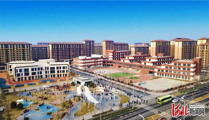 雄安新区容东片区，一座现代化的宜居之城正在全面呈现。河北日报记者赵海江 摄