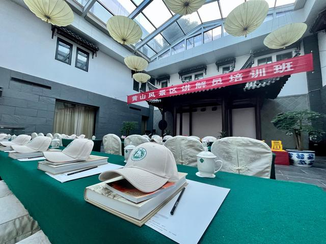 2021年12月，胡勇参加了直播培训。受访者供图