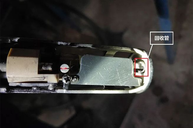▲图上红框部分为喷码机回收管。