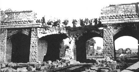 1937年被日军炸毁的大石桥。