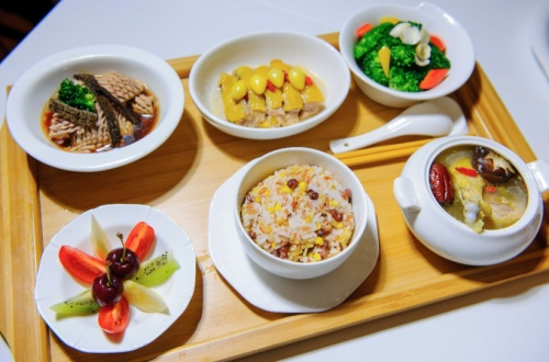 　　仁欣妇儿月子中心月子餐实拍图