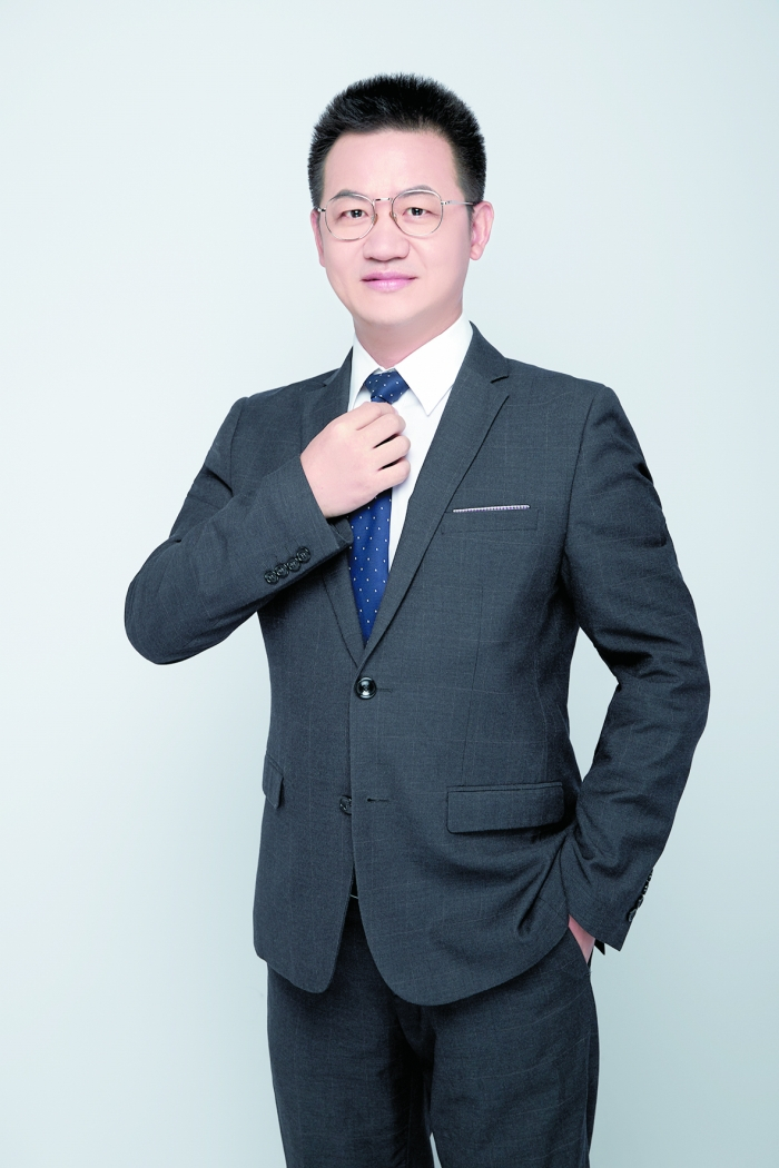 　　平安证券首席经济学家钟正生