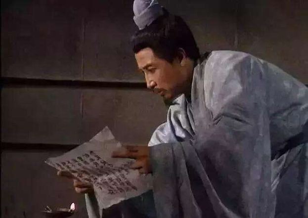 影视剧中的蒋干盗书。来源/94版《三国演义》截图