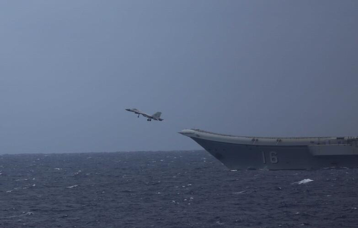 中国航母辽宁舰歼-15舰载机，图自日本综合幕僚监部5月4日发布的消息