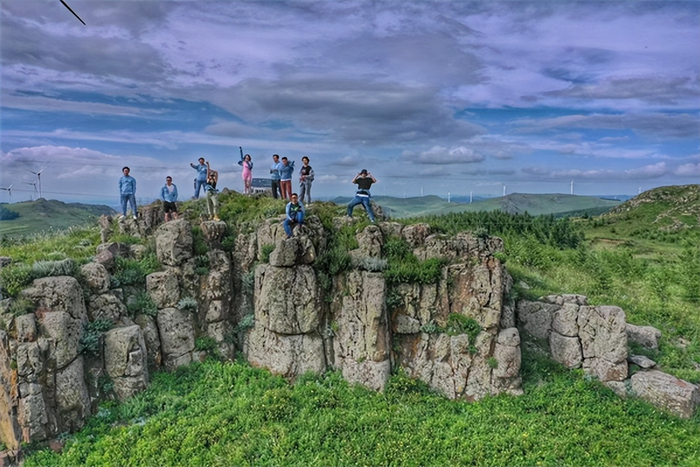 　　崇礼大地艺术季，潮流艺术家群像