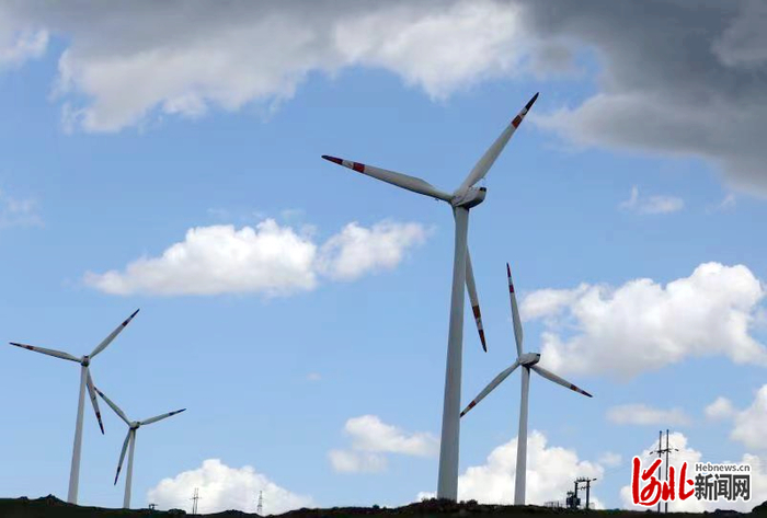 图为京能风力发电场。康保县委宣传部供图