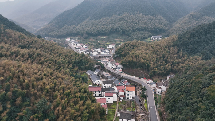 绍兴市南部山区，图片来自人民网