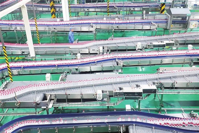 农夫山泉自动化生产车间