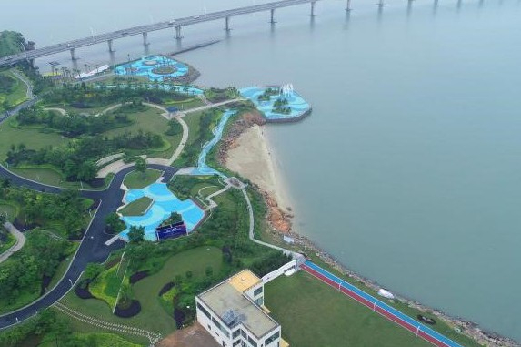 图1 蓝色海湾破堤通海、生态海堤工程