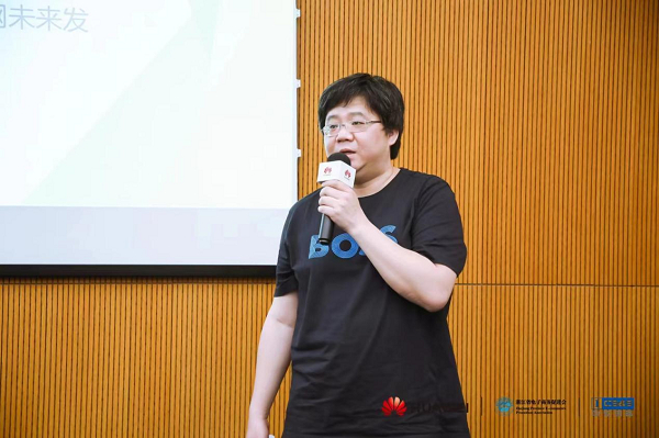 　　普华资本投资副总裁 章昕