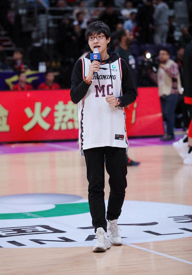 梁佳烁希望体育赛事MC、DJ这个行业能够更加规范。  受访者供图